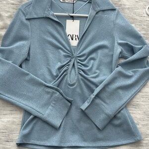 Key hole shimmery top